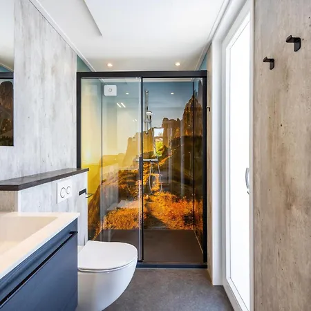 2 Bedroom Amazing In * 福尔特赫伊曾
