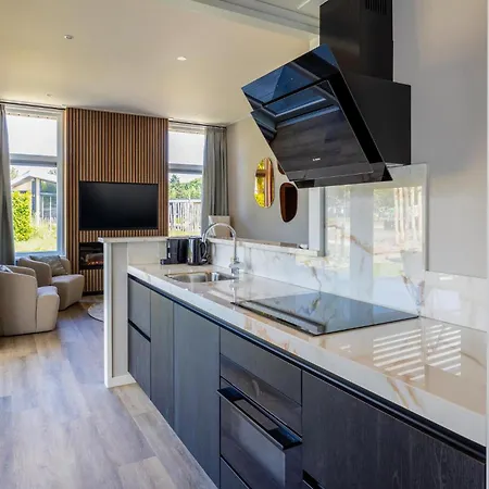 2 Bedroom Amazing In Сasa de vacaciones Voorthuizen