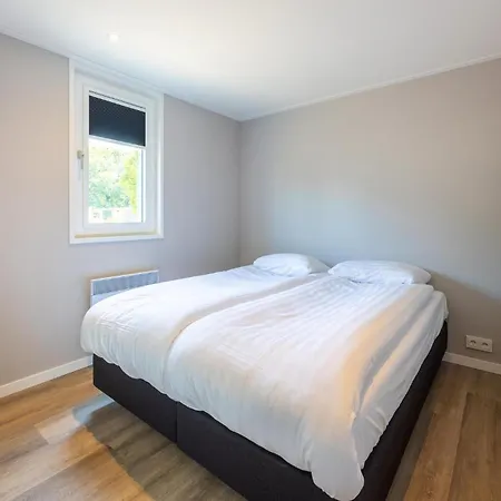 度假居 2 Bedroom Amazing In 福尔特赫伊曾