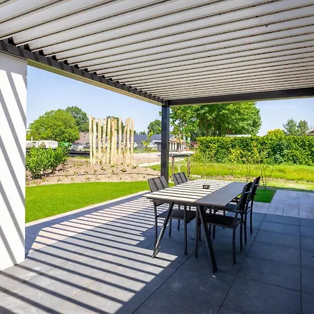 2 Bedroom Amazing In Voorthuizen