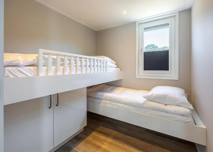 2 Bedroom Amazing In Hébergement de vacances *