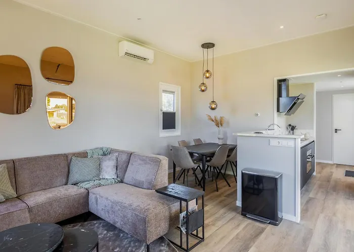 2 Bedroom Amazing In *