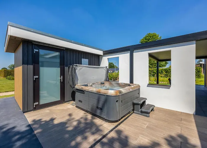 2 Bedroom Amazing In Hébergement de vacances