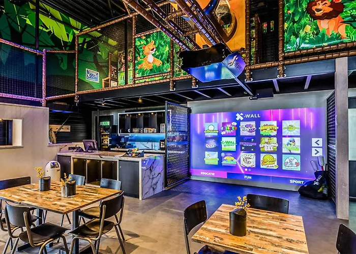 2 Bedroom Amazing In Holiday home